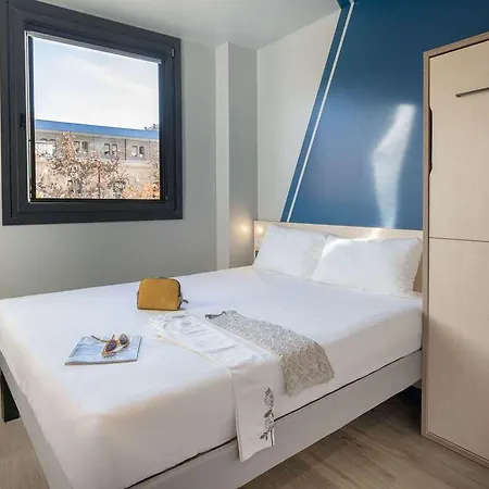 Отель Ibis Budget Centro Puerto Валенсия