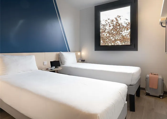Ibis Budget Centro Puerto Valencie